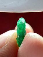 A Closer Look at a 2.37ct Swat Emerald Crystal: Dimensions, Potential and Value - Image 7