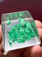 Exploring a 27.40ct Emerald Rough from Swat: Dimensions, Value & Market Insight - Image 8