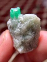 46.40 ct Swat Emerald: A Powerful Crystal Shaped by the Heart of the Mountains - Image 5