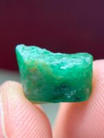 9.70 ct Swat Emerald Crystal (11.79 × 9.75 × 6.60 mm) – Natural Green Brilliance from Pakistan’s Emerald Belt - Image 10