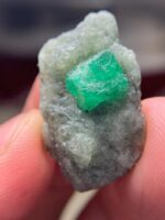A 20.10-Carat Swat Emerald Specimen: Nature’s Green Architecture - Image 4