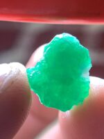 6.51 ct Natural Emerald Crystal from Swat Valley – Substantial Weight with Refined Symmetry - Image 7