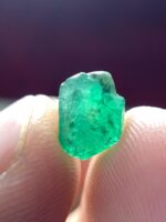 Earth-Grown Elegance: 2.06ct Emerald Crystal from Swat - Image 4