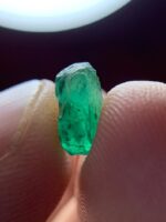 Earth-Grown Elegance: 2.06ct Emerald Crystal from Swat - Image 7