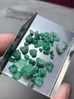 34.51ct Swat Emerald Rough Lot – Naturally Sculpted, Ready for Transformation - Image 2