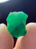 3.70 ct Swat Emerald Crystal (11.42 × 9.59 × 6.27 mm) – Natural Green Beryl from the Valley of Gems - Image 10