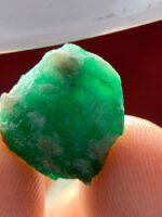 Pure and Powerful: 10.90ct Emerald Crystal from Swat Valley - Image 6