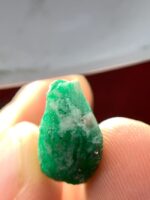 Pure and Powerful: 10.90ct Emerald Crystal from Swat Valley - Image 7