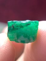 Vibrant 7.20ct Emerald Crystal from Swat Valley, Pakistan - Image 5