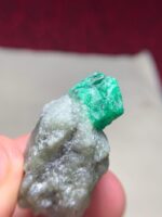 189.45ct Swat Emerald Specimen: A Rare Giant from the Heart of Pakistan - Image 3