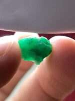4.96ct Swat Emerald Crystal: A Small but Spectacular Gem from Pakistan’s Green Valley - Image 8