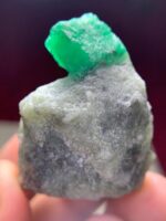 189.45ct Swat Emerald Specimen: A Rare Giant from the Heart of Pakistan - Image 8