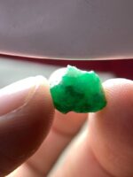 4.96ct Swat Emerald Crystal: A Small but Spectacular Gem from Pakistan’s Green Valley - Image 9