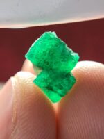 Pure Green Geometry: A 3.55ct Emerald Crystal from Swat Valley - Image 11