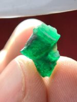 Pure Green Geometry: A 3.55ct Emerald Crystal from Swat Valley - Image 6