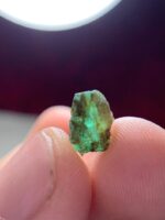 2.15ct Laghman Emerald Crystal: Compact Afghan Gem with Vibrant Green - Image 3