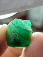 A Rare Gem — The 9.15-Carat Swat Emerald Crystal - Image 12