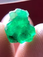 Natural Balance: A 2.70ct Emerald Crystal from Swat Valley - Image 5