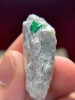 73.60 ct Emerald Specimen from Swat Valley (29.06 × 22.00 × 13.76 mm): A Natural Treasure - Image 5