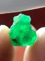 Natural Balance: A 2.70ct Emerald Crystal from Swat Valley - Image 2
