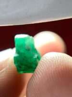 Natural Balance: A 2.70ct Emerald Crystal from Swat Valley - Image 6