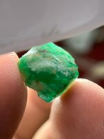 A Rare Gem — The 9.15-Carat Swat Emerald Crystal - Image 7