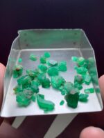 22.65 ct Untreated Emerald Lot from Swat (7.92 × 7.20 × 4.07 mm): Nature’s Finest in Miniature - Image 9