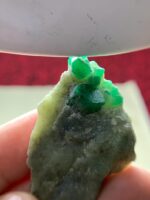 80.0 ct Emerald Specimen from Swat Valley (43.97 × 30.82 × 12.58 mm): A Gem of Natural Grandeur - Image 3