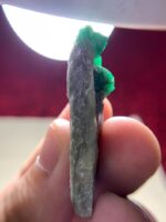 80.0 ct Emerald Specimen from Swat Valley (43.97 × 30.82 × 12.58 mm): A Gem of Natural Grandeur - Image 6