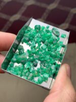 46.45 ct Swat Emerald Rough Lot: Fine with Strong Total Weight - Image 12