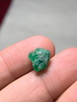 Beautiful 3.50ct Swat Emerald Crystal with Strong Shape - Image 3