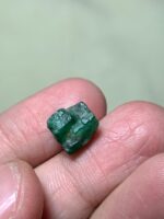 6.47 ct Swat Emerald Crystal – Symmetry and Vivid Green in Nature’s Form - Image 7