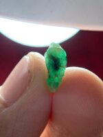 2.70ct Laghman Emerald Crystal: Broad Afghan Beauty with Striking Color - Image 7