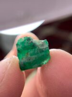 6.47 ct Swat Emerald Crystal – Symmetry and Vivid Green in Nature’s Form - Image 9