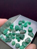 38.95ct Swat Emerald Rough Lot – Untreated Natural Gemstones | 9.37 x 6.20 x 5.27 mm - Image 6