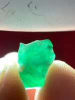 2.72ct Swat Emerald Crystal – Natural Untreated Green Gem (9.76 x 6.07 x 5.52 mm) - Image 3