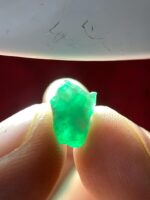 2.72ct Swat Emerald Crystal – Natural Untreated Green Gem (9.76 x 6.07 x 5.52 mm) - Image 6