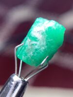 Swat’s Radiant Treasure: A 5.85 Carat Emerald Crystal - Image 4