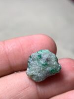 10.30ct Emerald Crystal from Swat: Natural Beauty from the Heart of Pakistan - Image 4