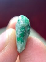 10.30ct Emerald Crystal from Swat: Natural Beauty from the Heart of Pakistan - Image 6