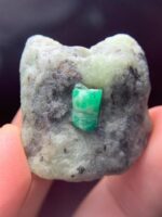 97 ct Natural Emerald Specimen from Swat — Deep Green Collector’s Crystal - Image 5