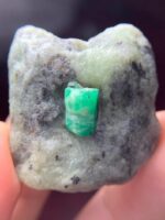 97 ct Natural Emerald Specimen from Swat — Deep Green Collector’s Crystal - Image 10
