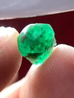 Balanced Brilliance: A 3.11ct Emerald Crystal from Swat Valley - Image 5