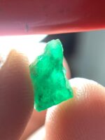 2.30 ct Swat Emerald Crystal, Pakistan Gemstone - Image 7