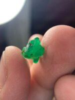 The Natural Brilliance of a 3.27 Carat Swat Emerald Crystal - Image 2