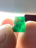 2.00ct Swat Emerald Crystal: Compact Brilliance from the Heart of the Valley - Image 3