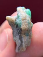 40.70 ct Emerald Specimen from Swat (28.32 × 20.27 × 12.19 mm): A Vivid Piece of Natural Art - Image 6