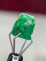 2.00ct Swat Emerald Crystal: Compact Brilliance from the Heart of the Valley - Image 6