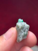 68.55ct Swat Emerald Specimen – Large Natural Green Crystal (39.95×23.41×13.82 mm) - Image 7