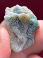 40.70 ct Emerald Specimen from Swat (28.32 × 20.27 × 12.19 mm): A Vivid Piece of Natural Art - Image 7